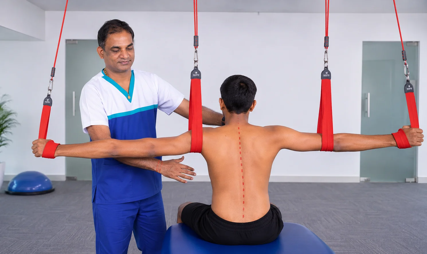 Redcord NEURAC: A Game-Changer for Scoliosis — How Suspension-Based Neuromuscular Activation Strengthens the Spine From Within