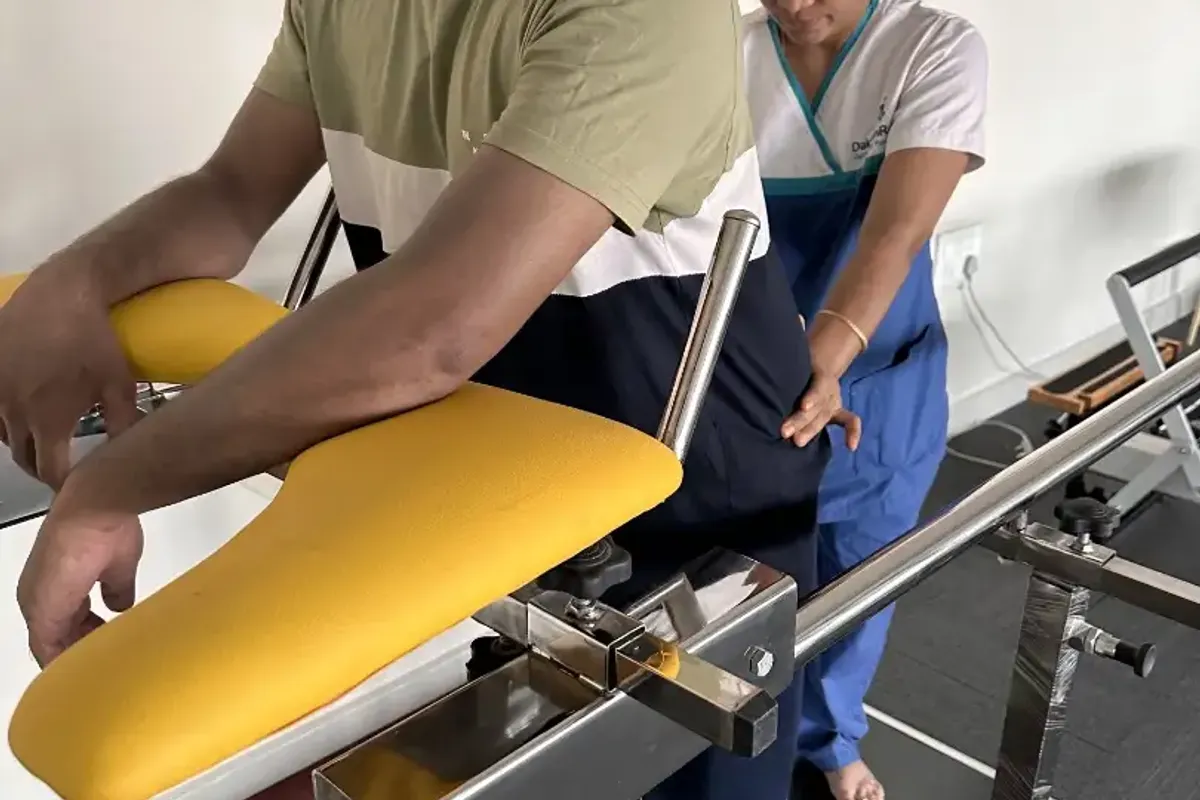 Spinal cord injury gait training