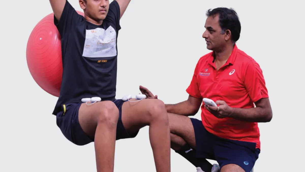Why the Quad Switches Off After Knee Injury — and How Wireless NMES Helps Restart It