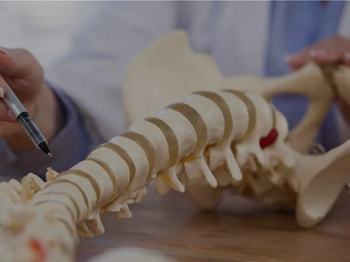 Lumbar disc herniation treatment with spinal decompression at DakshinRehab