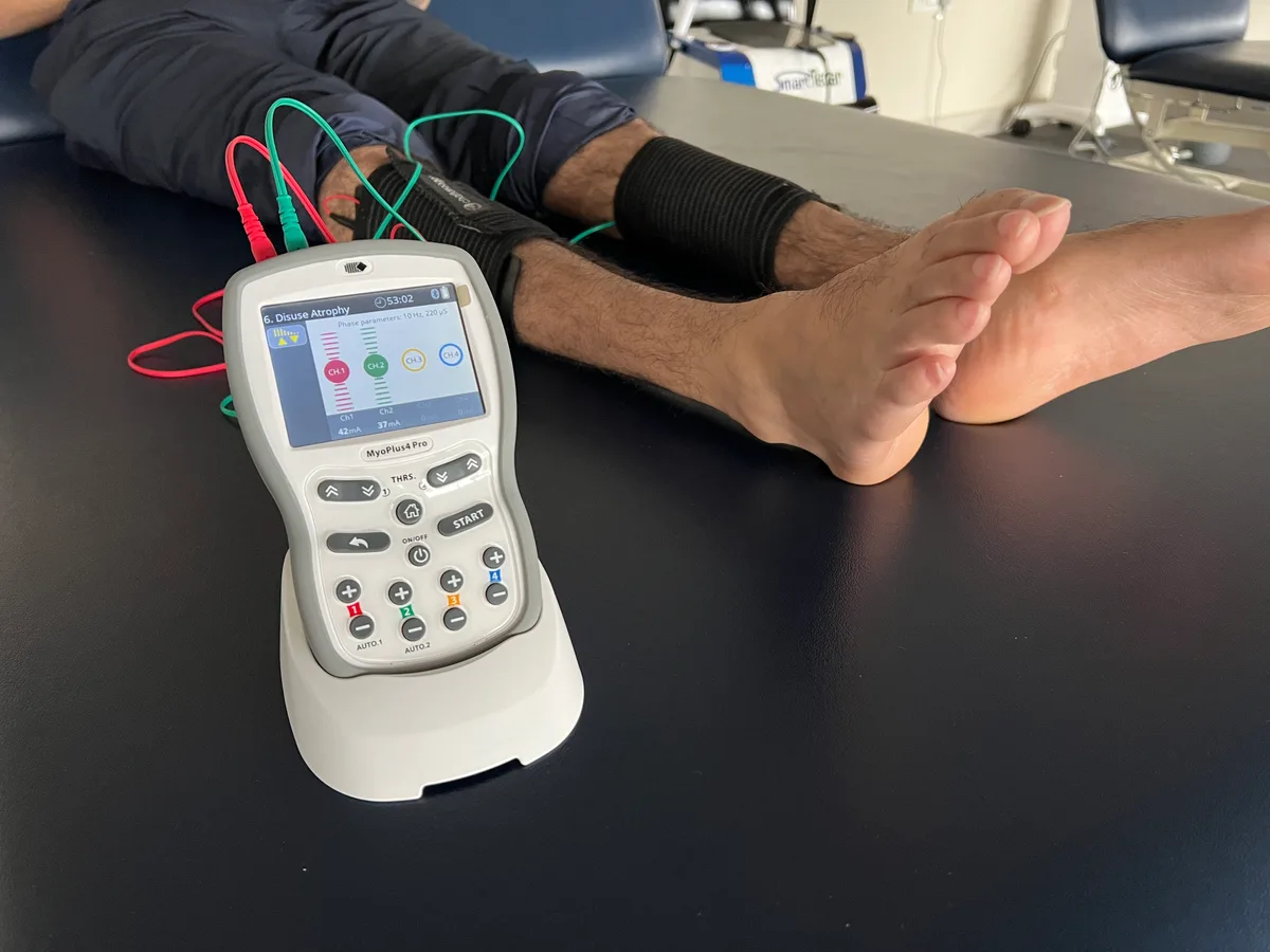 EMG biofeedback display showing real-time muscle activation