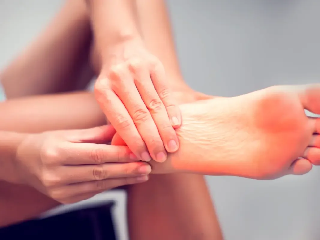 Heel pain and calcaneal spur treatment with 3-Tesla EMTT
