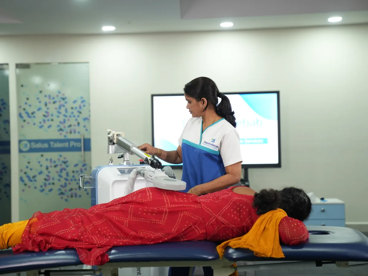 Chattanooga DTS spinal decompression therapy for disc bulge and herniated disc at DakshinRehab Moosapet
