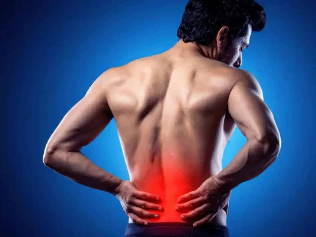 Sciatica warning signs that need urgent medical attention — DakshinRehab Moosapet spine specialists