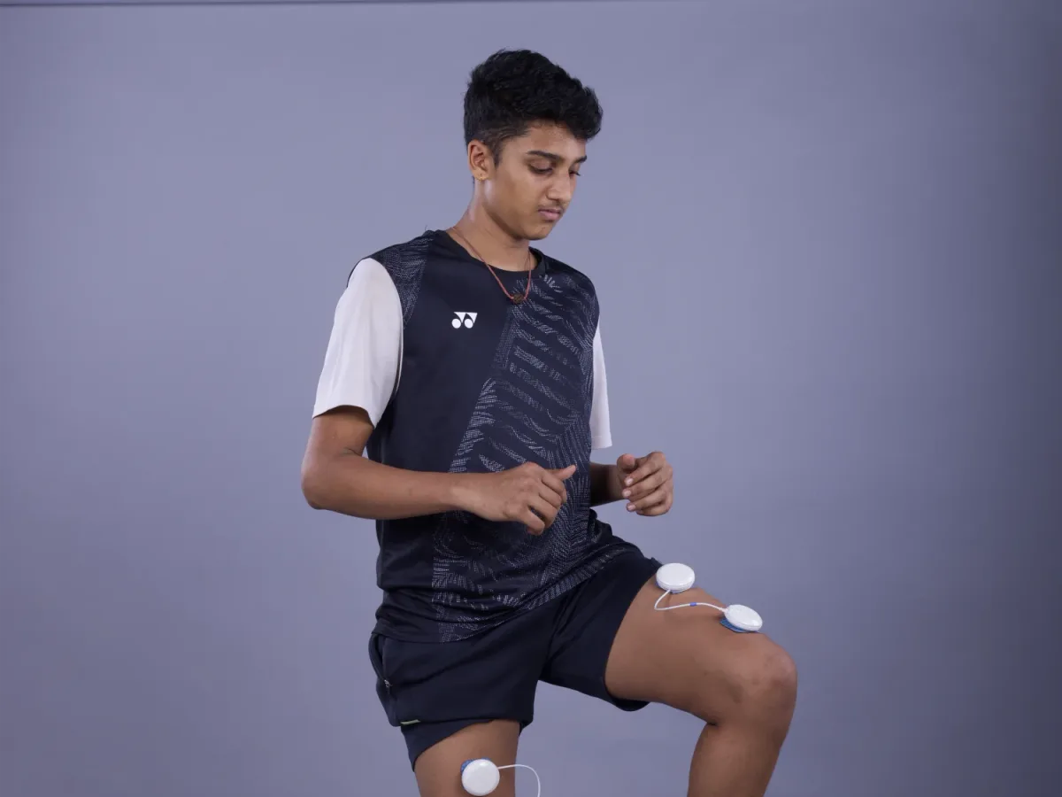 NMES strengthening for knee osteoarthritis at DakshinRehab Moosapet