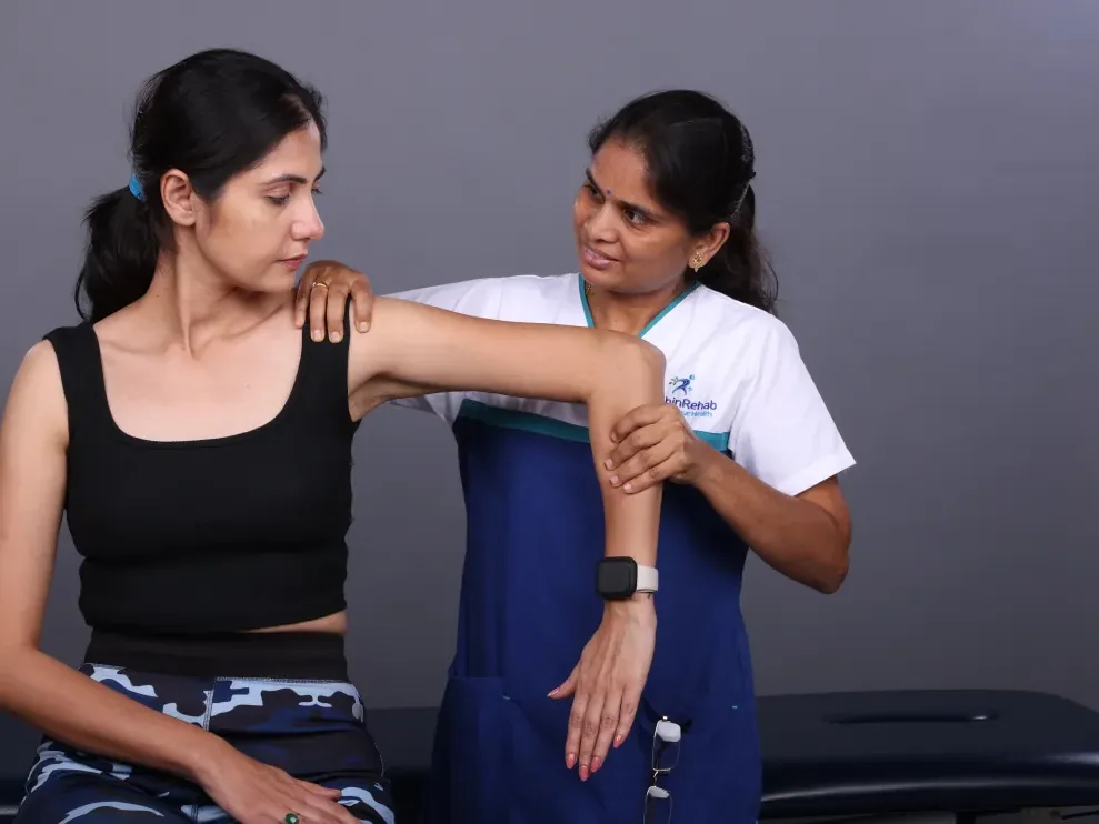 IFT and TENS electrode placement for pain relief at DakshinRehab Moosapet