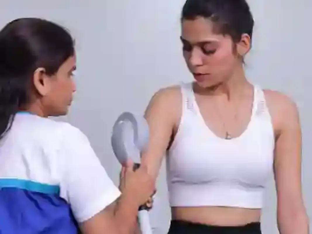 Post-shoulder-surgery physiotherapy and rehabilitation at DakshinRehab Moosapet